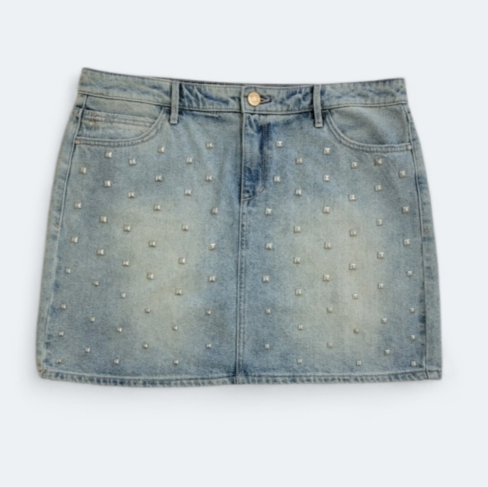 Skinnygirl Jeans Distressed Light Wash Denim Studded Jeans Skirt Size 30